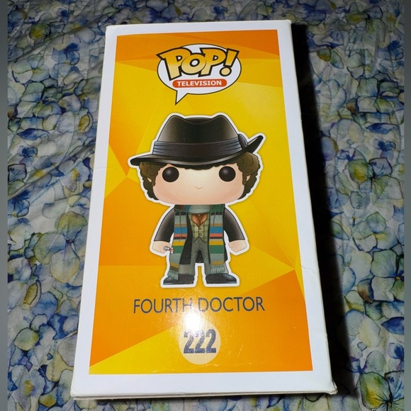 Funko Pop! Doctor Who - Fourth Doctor Vinyl Figure - Picture 4 of 14